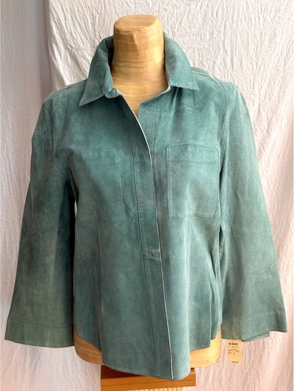 🆕LISTING🆕 DKNY Light Blue Suede/ Leather 3/4 Sleeve Jacket